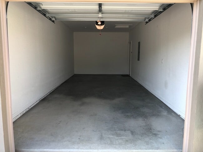 Photo - 2 Bed | 2 Bath | 1 Car Garage; Single Level Attached Villa in Blue Springs