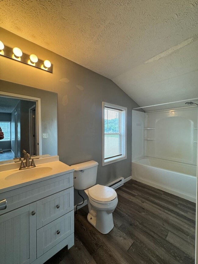 Photo - 26504 US-6