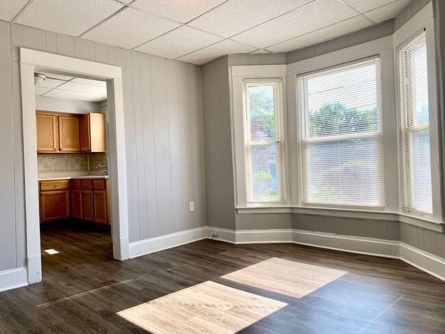 Photo - 1101 Crosby St NW