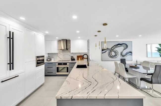 Photo - 3000 S Ocean Blvd Unidad 1405