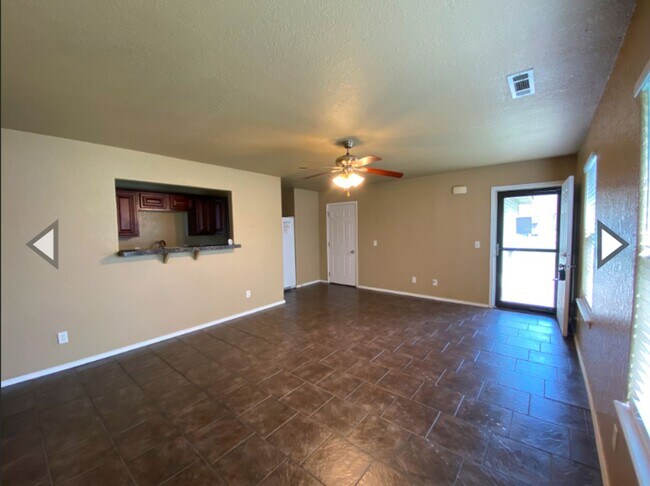 Photo - TWO BEDROOM DUPLEX IN THE HEART OF ELKINS ...