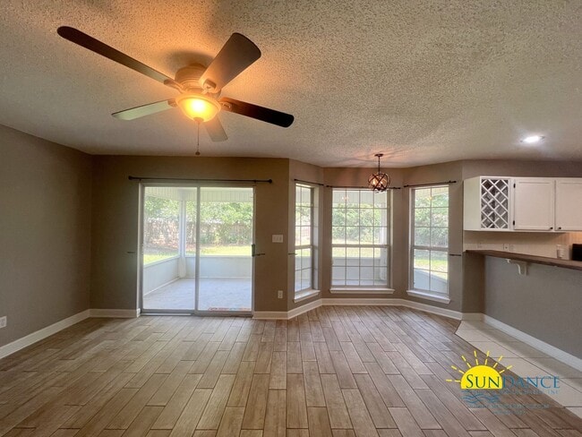 Photo - Charming 4 Bedroom Home in Mary Esther!