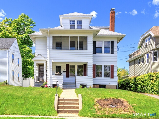 Building Photo - 89 Maplewood Ave Unit 1