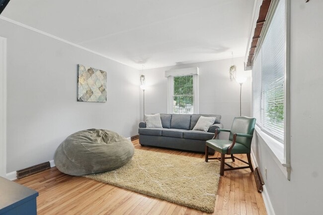 Photo - 239 W Lemly St