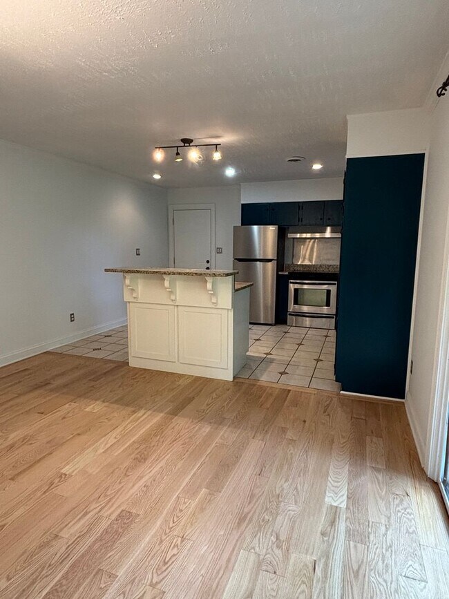 Photo - NATIONAL  HILLS