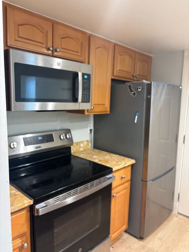 Photo - Stylish & Sun-Filled Condo with Private Patio in Prime Concord Location Unit B