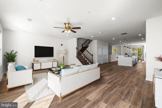 Photo - 900 Gilbert Rd Unit 3616A