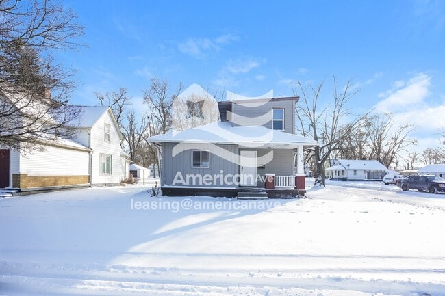 Building Photo - 1138 Queen St