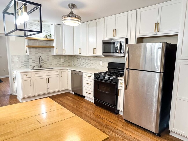 Kitchen renovated in 2023 - 26 N Patterson Park Ave Townhome