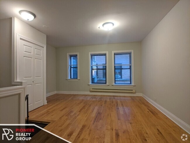 Building Photo - 813 W Cornelia Ave Unit 817A-108 Rental