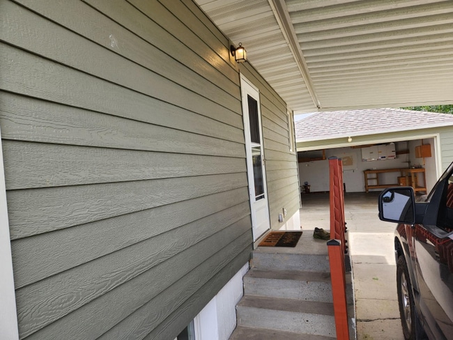 Photo - 1806 Alderson Ave