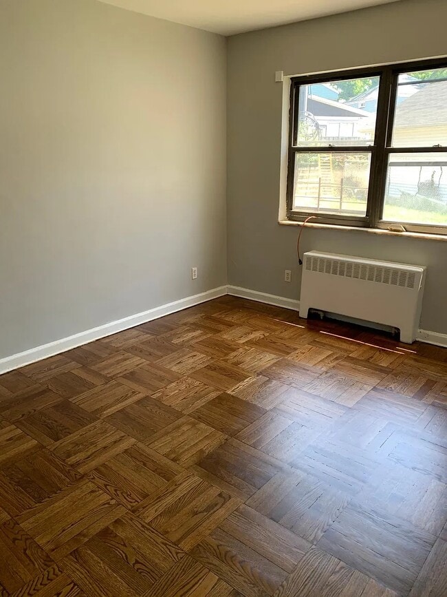 496 Castleton Ave Apartments For Rent in Staten Island, NY