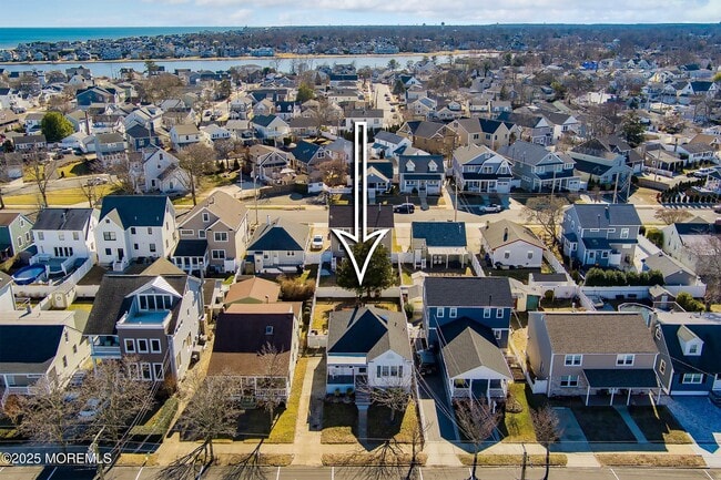 Photo - 321 16th Ave