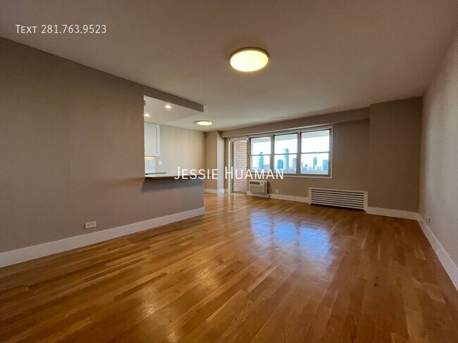 Photo - 80 N Moore St Unit 30HI