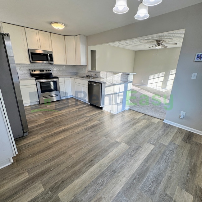 Photo - 1327 Hazel Ave