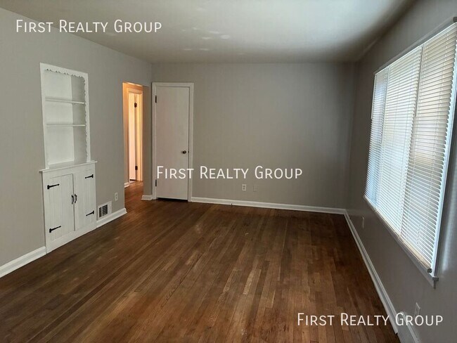 Photo - 2901 Grand Ave Unit Apt. 2