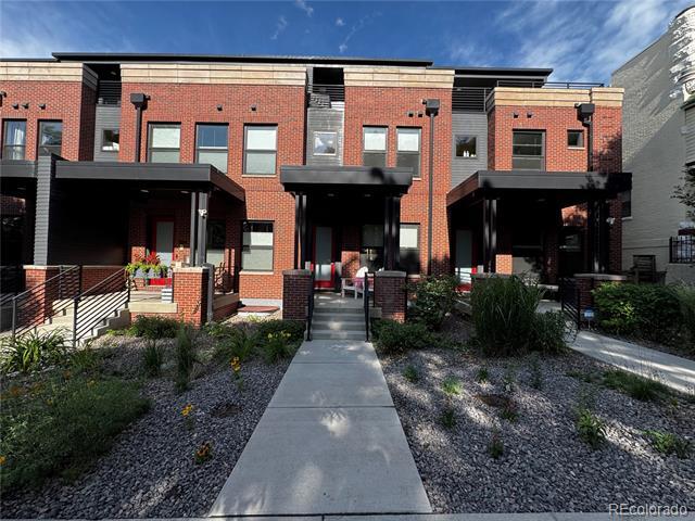 Photo - 1362 Vine St Townhome