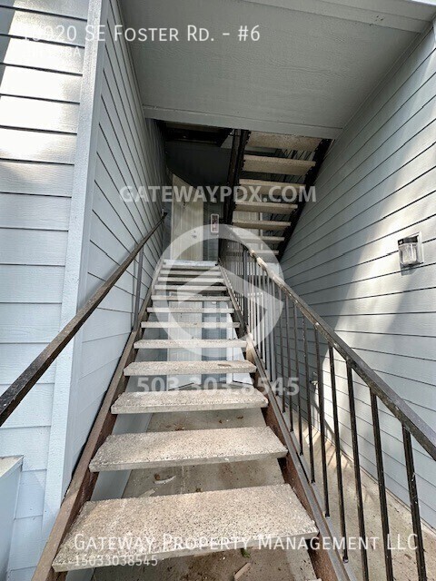 Photo - 13020 SE Foster Rd Unidad #6