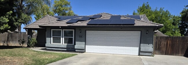 Building Photo - Pet Friendly solar home!