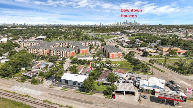 Photo - 2809 Tooke St