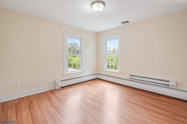 Photo - 29 Walnut St