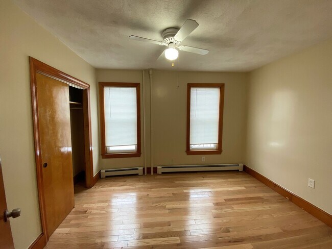 Building Photo - 51 Aldie St Rental