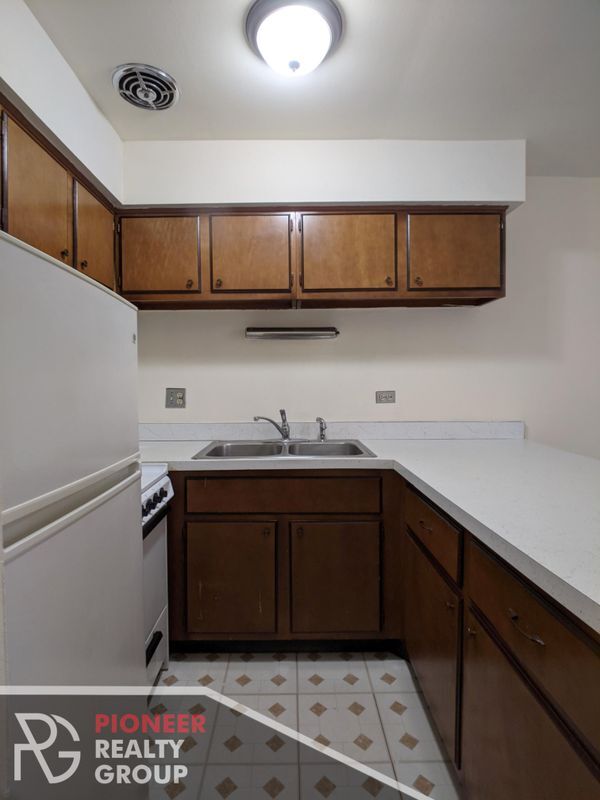 Photo - 660 W Wrightwood Ave Unit 210