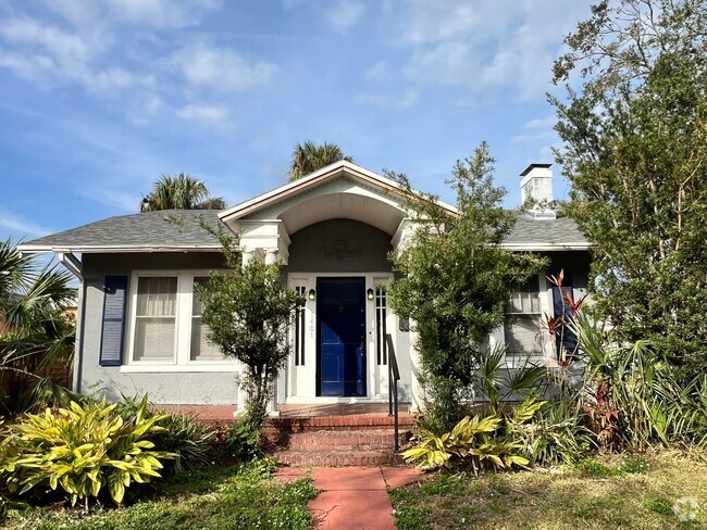 Building Photo - 1401 S Lorenzo Ave Rental