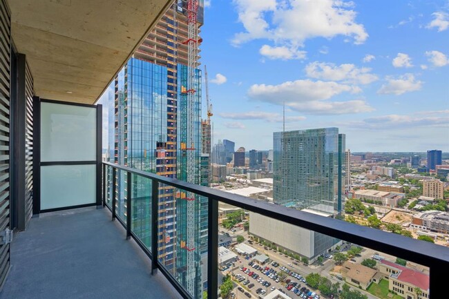 Photo - 84 East Ave Condominio Unidad 3503