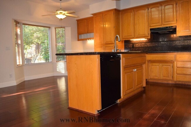 Photo - 303 Ironwood Cir