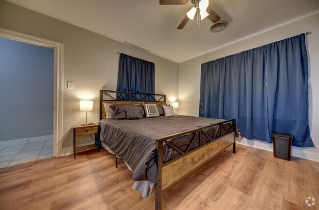 Building Photo - 614 S Market St Unit Eff Rental