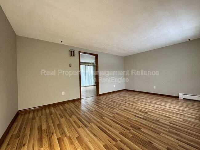 Photo - 75 Preston St