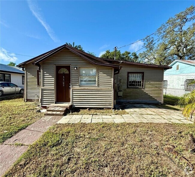 Building Photo - 3505 E Shadowlawn Ave Rental