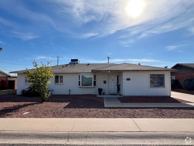 Building Photo - 7329 E Lewis Ave Rental
