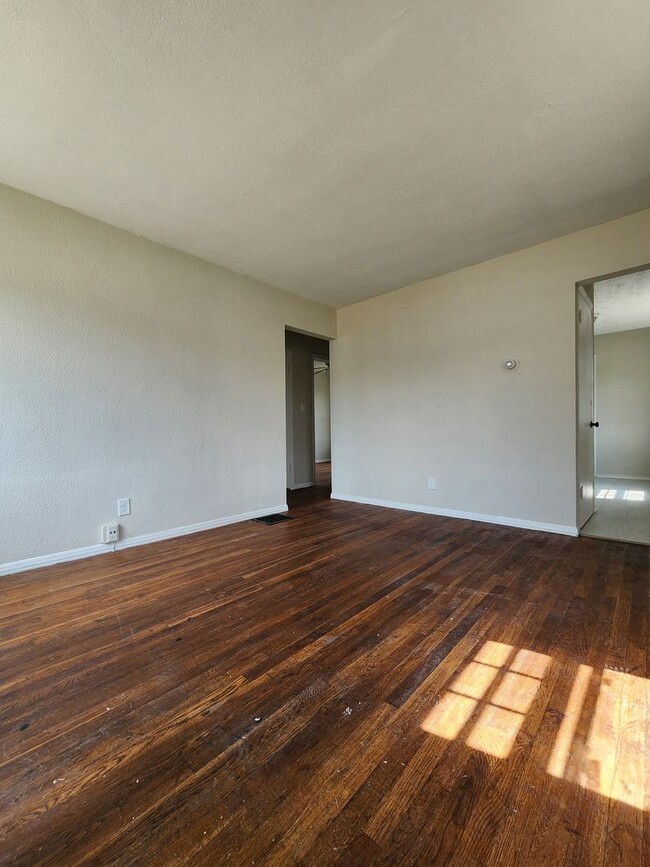 Photo - Beautifully Updated 2BR Home w/ Modern Finishes & Basement – South Linden