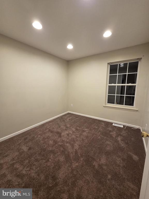 Photo - 6 Meadow Rue Ln