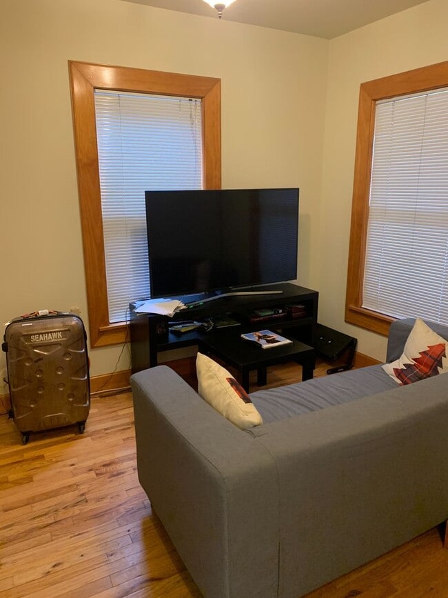 Photo - Varsity Management Unit 01