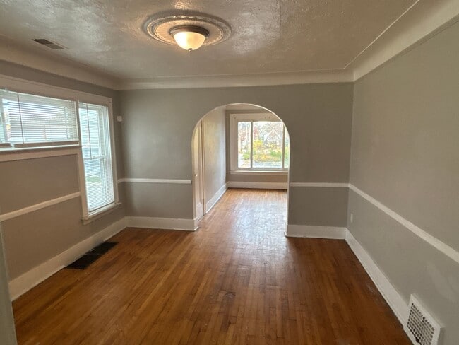 Photo - 4714–4716 Devonshire Rd Unidad 1 Rental