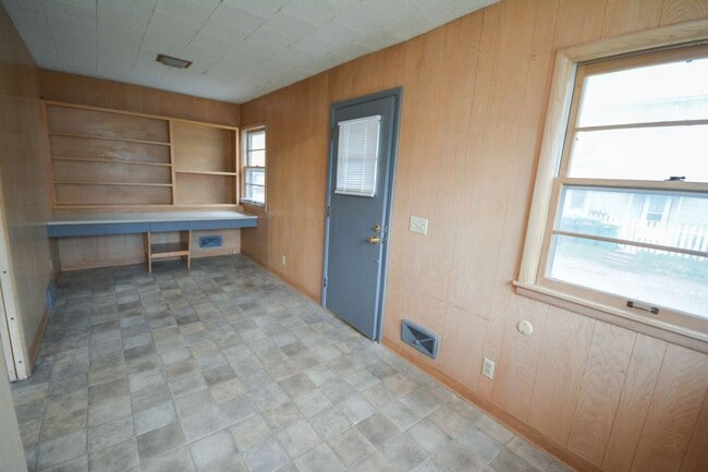 Photo - 619 2nd St NW Unit # 2