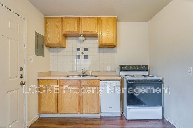 Photo - 3417 S University Dr