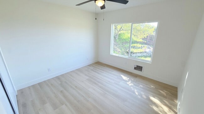 Photo - 1731 Magazine St