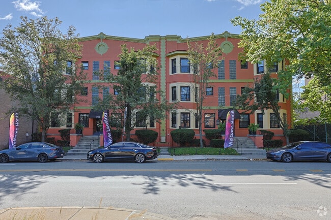 Building Photo - Baum Boulevard Flats Rental