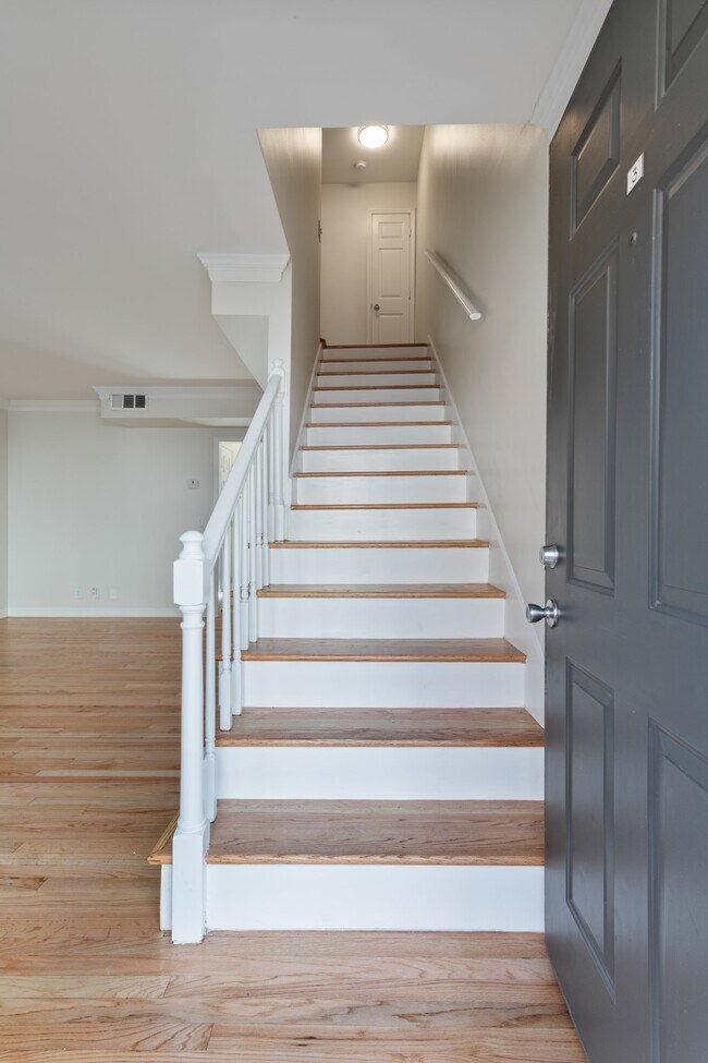 Photo - 3315 Fairmont Dr