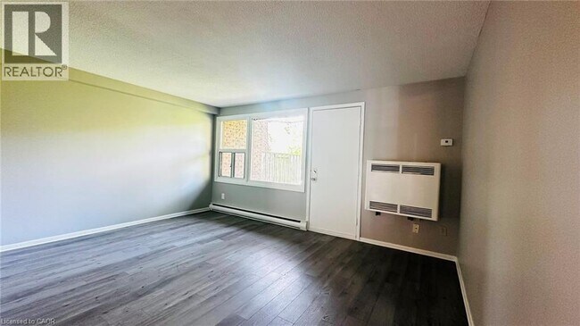 Photo - 1200 Courtland Ave E