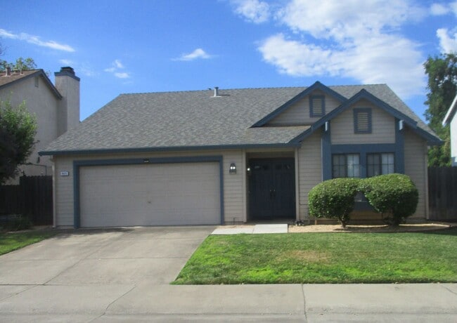 Building Photo - COMING SOON!!! Large 3 bedroom with an office in Elk Grove