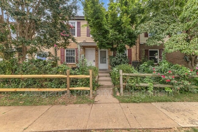 Building Photo - 90 Adams Dr NE Rental