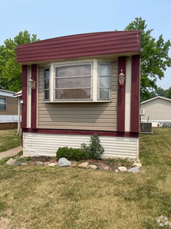 Building Photo - 5240 Sportscraft Dr Rental