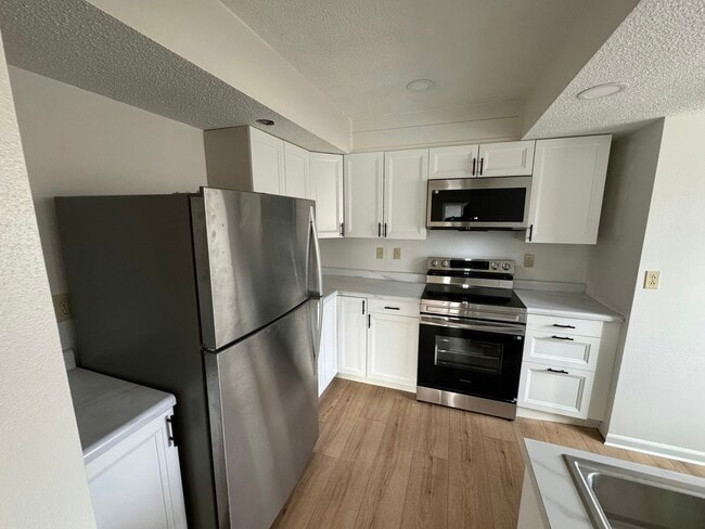 Photo - 806 7th Ave NW