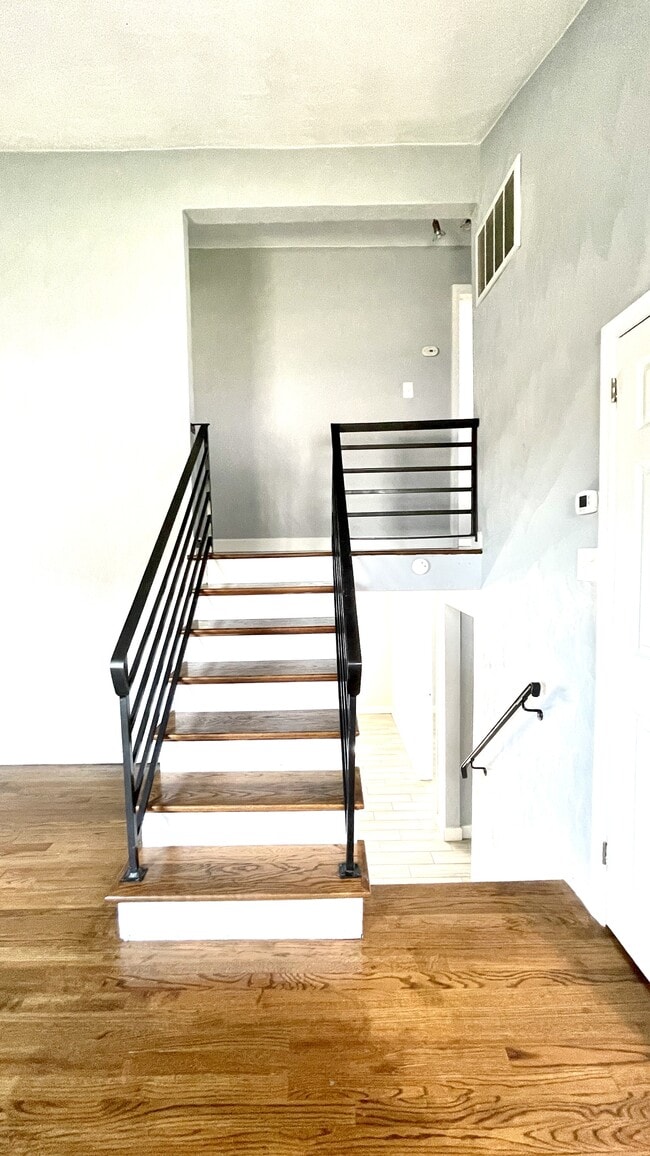 Photo - 329 Jacqueline Ave