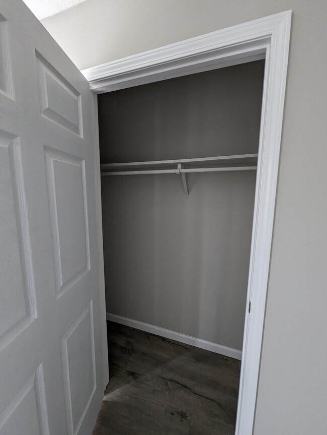 Photo - 210 Helen St